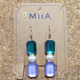 ミーア(MIIA)のビジューピアス(ピアス)