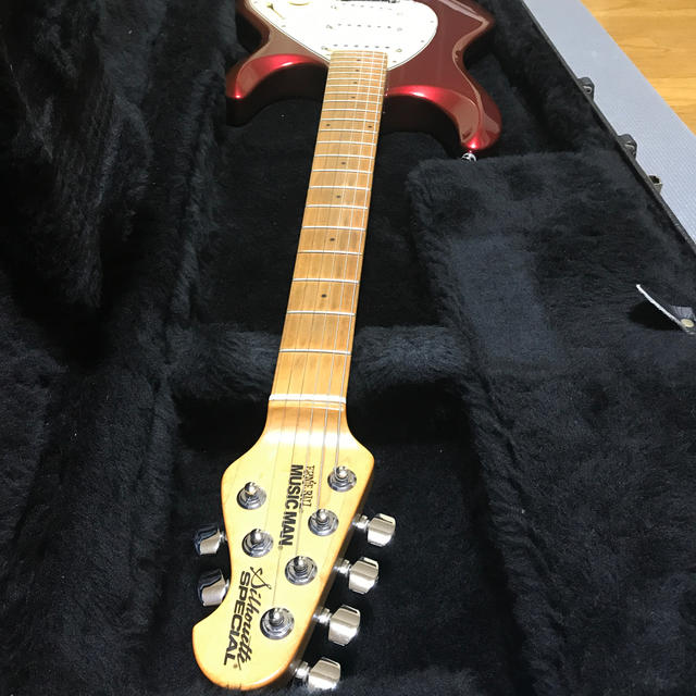 MUSICMAN silhouette special  ストラト　定価24万