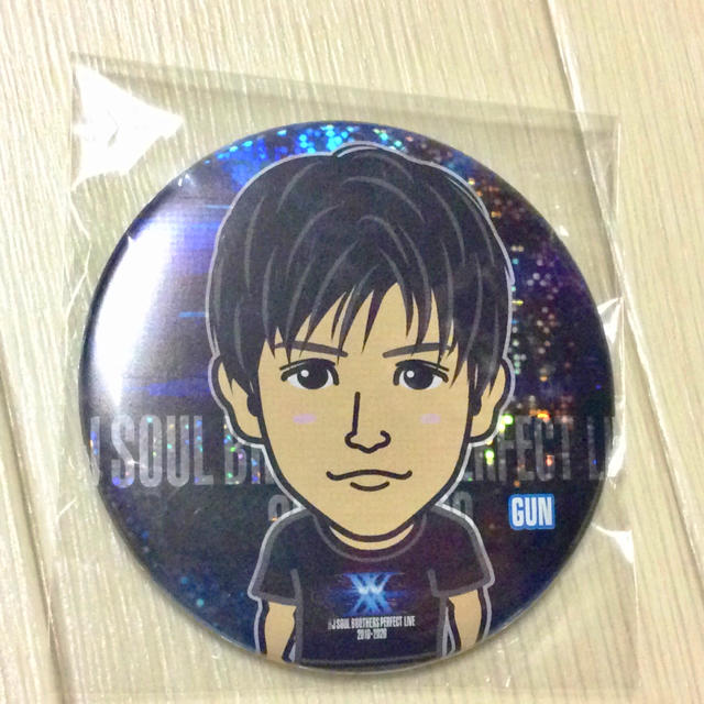 三代目 J Soul Brothers(サンダイメジェイソウルブラザーズ)の岩田剛典 75mm  缶バッジ エンタメ/ホビーのタレントグッズ(ミュージシャン)の商品写真