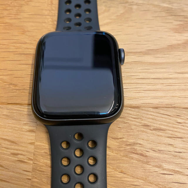 Apple Watch(アップルウォッチ)のApple Watch Nike series5(GPS) メンズの時計(腕時計(デジタル))の商品写真