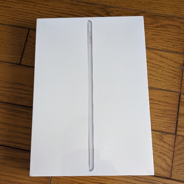 新品未開封 ipad MW752J/A 第7世代 Wifi 32GB シルバー