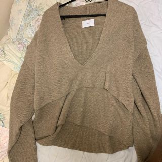 コモリ(COMOLI)のstein LAY DEEP V NECK KNIT シュタイン(ニット/セーター)