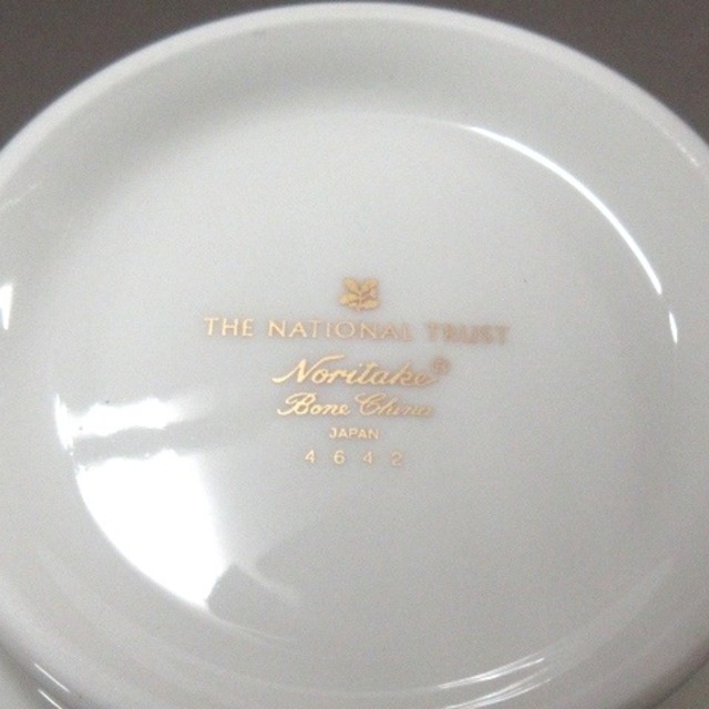 Noritake(ノリタケ)のノリタケ マグカップ新品同様  - 花柄 陶器 インテリア/住まい/日用品のキッチン/食器(食器)の商品写真