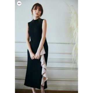 エーケービーフォーティーエイト(AKB48)のherlipto Ruffled Two-tone Knit Dress(ロングワンピース/マキシワンピース)