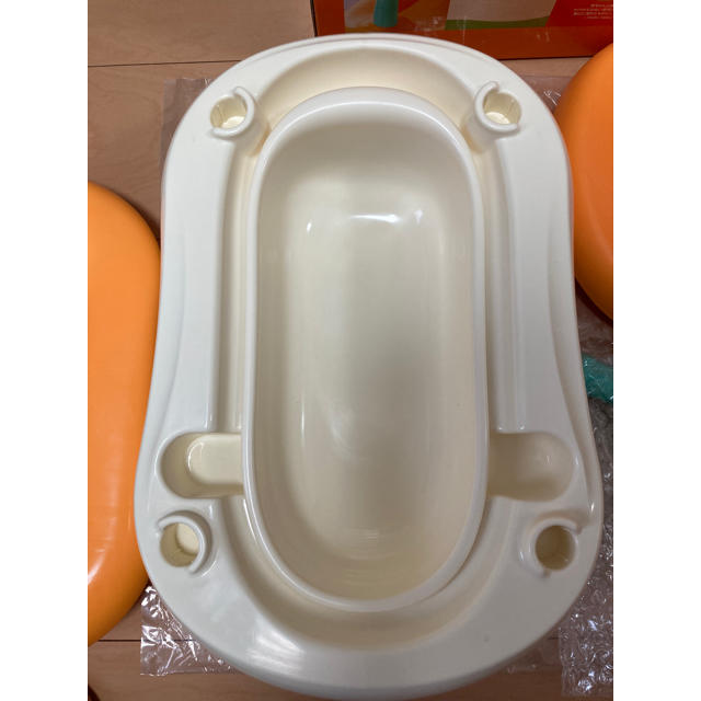 combi(コンビ)の【値下げ！】おまるでステップ コンビ combi キッズ/ベビー/マタニティのおむつ/トイレ用品(ベビーおまる)の商品写真