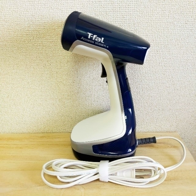 T-fal(ティファール)のT-fal　アクセススチームプラス 　DT8100J0 スマホ/家電/カメラの生活家電(アイロン)の商品写真