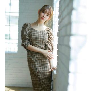 エーケービーフォーティーエイト(AKB48)のherlipto Off The Shoulder Plaid Dress(ひざ丈ワンピース)