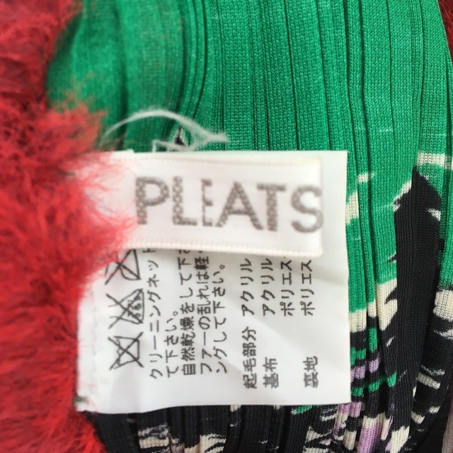 PLEATS PLEASE ISSEY MIYAKE(プリーツプリーズイッセイミヤケ)のPLEATS PLEASE(プリーツプリーズ) マフラー レディースのファッション小物(マフラー/ショール)の商品写真