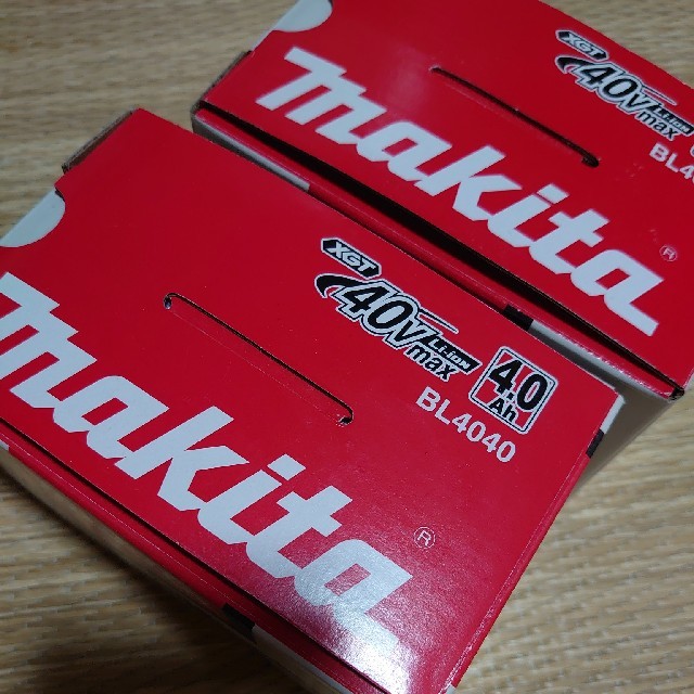 Makita(マキタ)のマキタ　BL4040　40V max-4.0Ahリチウムイオンバッテリー新品 自動車/バイクのバイク(工具)の商品写真