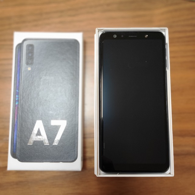 【美品・送料無料】GALAXY　A7　SIMフリー　ブラック