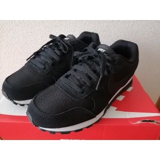 ナイキ(NIKE)の美品★NIKEスニーカー黒 23cm(スニーカー)