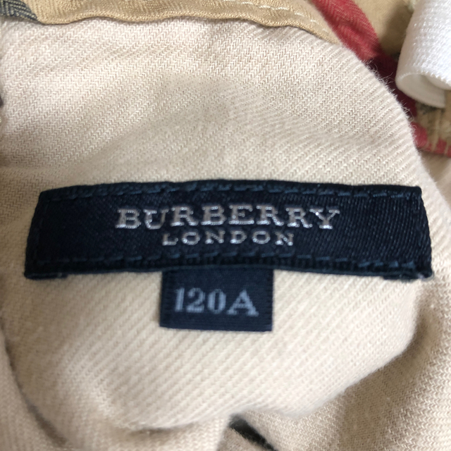 BURBERRY(バーバリー)のバーバリー　ハーフパンツ　120 キッズ/ベビー/マタニティのキッズ服女の子用(90cm~)(パンツ/スパッツ)の商品写真