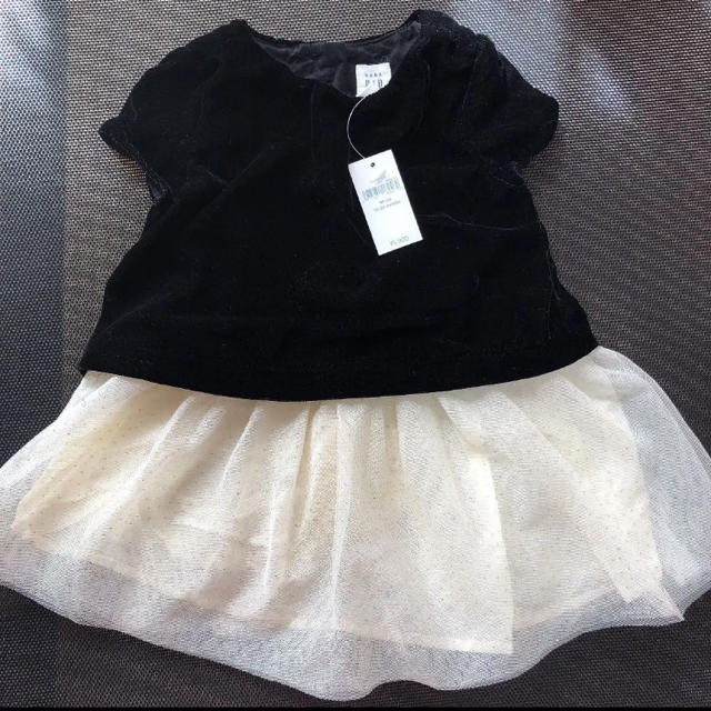 babyGAP(ベビーギャップ)のBaby Gap 新品　ワンピース キッズ/ベビー/マタニティのキッズ服女の子用(90cm~)(ワンピース)の商品写真