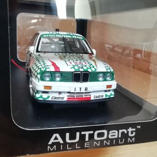 絶版　1/18　絶版　オートアート　ＢＭＷ　Ｅ３０　チック　タック　＃４３