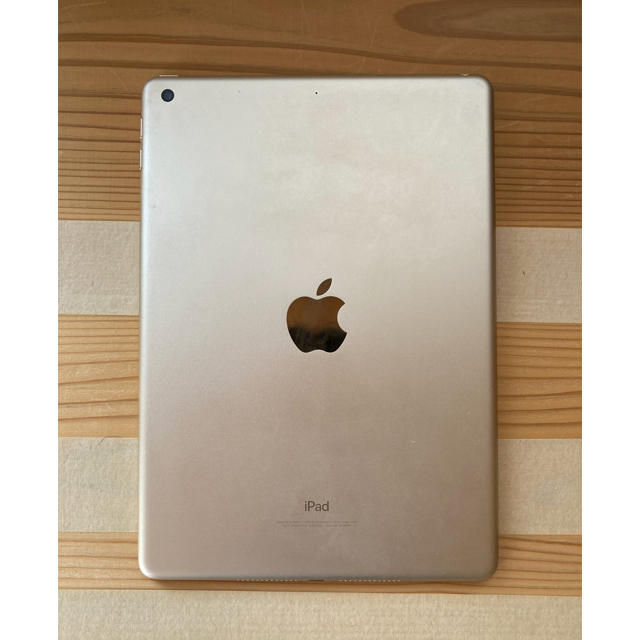 iPad (第5世代) Wi-Fiモデルゴールド・32GB iPad (第5世代) Wi-Fiモデルゴールド・32GB
