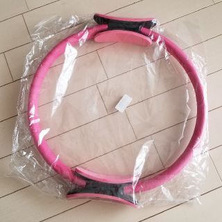 【ピンク】ピラティスリング ヨガストレッチ 筋トレ トレーニング シェイプアップ(トレーニング用品)