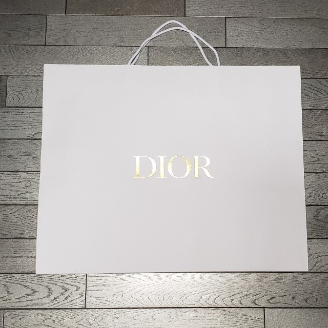 Dior(ディオール)のDiorショップ紙袋　特大size５枚セット レディースのバッグ(ショップ袋)の商品写真