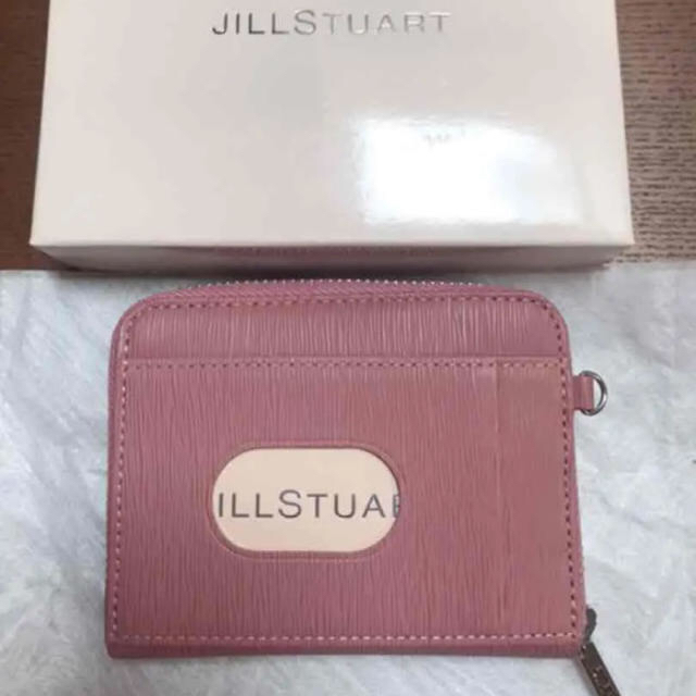 JILLSTUART(ジルスチュアート)のジルスチュアート　マルチケースピンク、パスケースベージュ レディースのファッション小物(財布)の商品写真