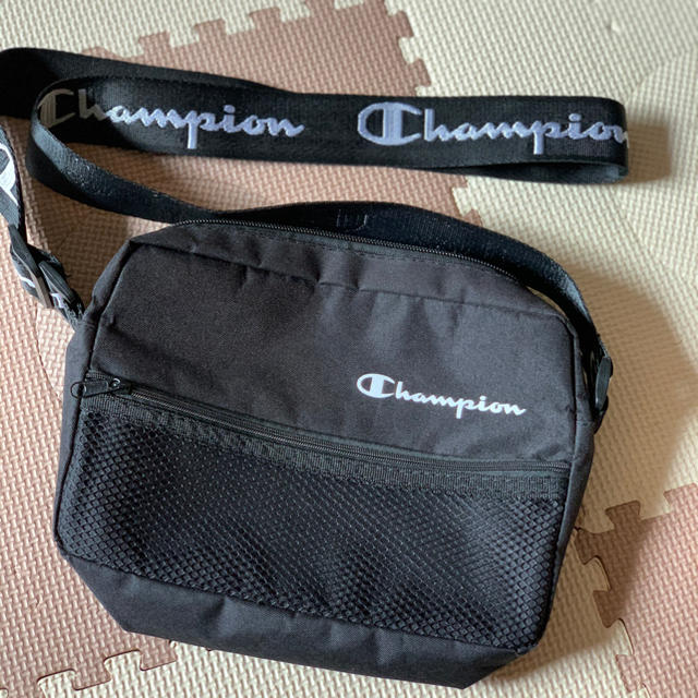 Champion(チャンピオン)のショルダーバック メンズのバッグ(ショルダーバッグ)の商品写真