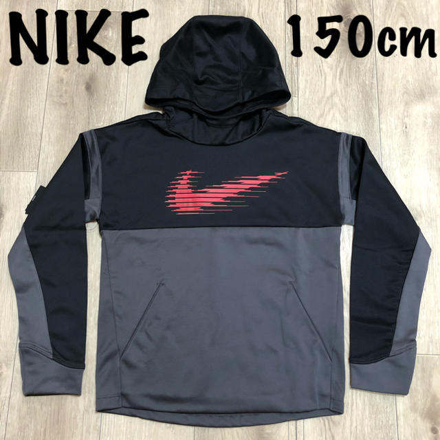 NIKE(ナイキ)の150 ナイキ裏ボアトレーナー　フーディー　裏起毛　黒　ナイキフーディー キッズ/ベビー/マタニティのキッズ服男の子用(90cm~)(ジャケット/上着)の商品写真