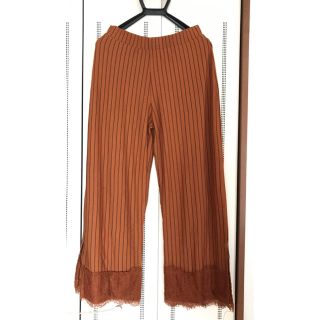 ザラ(ZARA)のZARA パンツ(カジュアルパンツ)