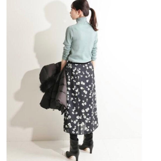 IENA(イエナ)の【最終価格】イエナ フレアフラワースカート　 レディースのスカート(ロングスカート)の商品写真