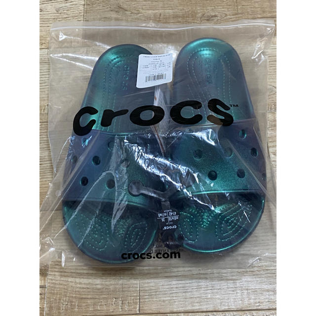 crocs iridescent slide