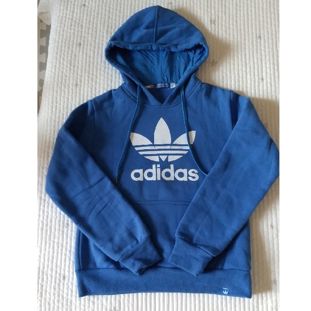 adidas パーカー