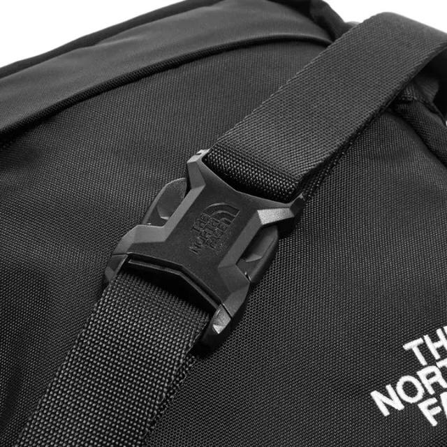 THE NORTH FACE(ザノースフェイス)の日本未発売！ザ ノースフェイス ナイロン ショルダーバッグ ブラック メンズのバッグ(ウエストポーチ)の商品写真