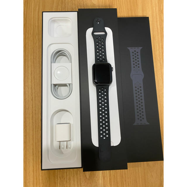 値下げApple Watch NIKE Series 4 40mm GPSモデル