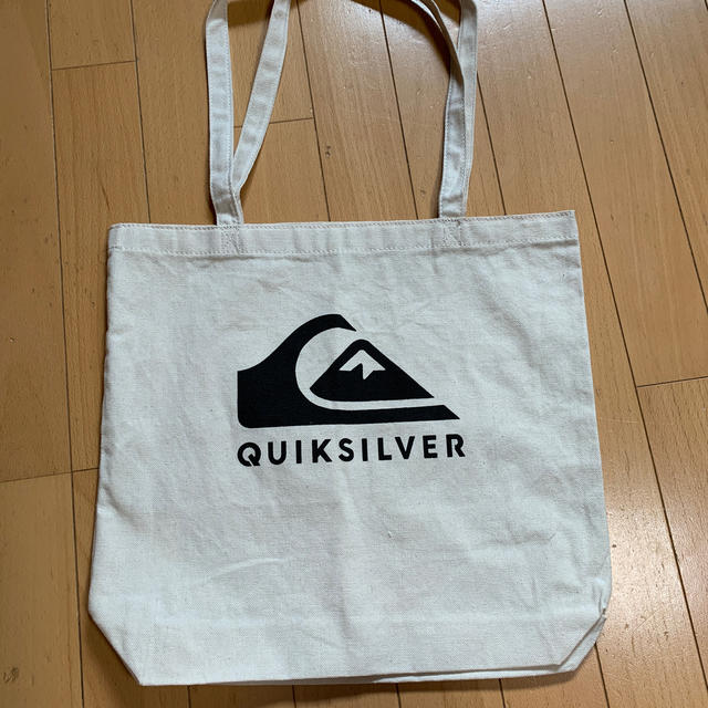 QUIKSILVER(クイックシルバー)のQUIKSILVER　トートバック レディースのバッグ(リュック/バックパック)の商品写真