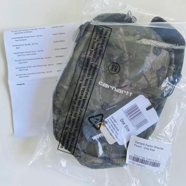 carhartt(カーハート)のカーハート Carhartt WIP PAYTON ショルダーバッグ カモ メンズのバッグ(ショルダーバッグ)の商品写真