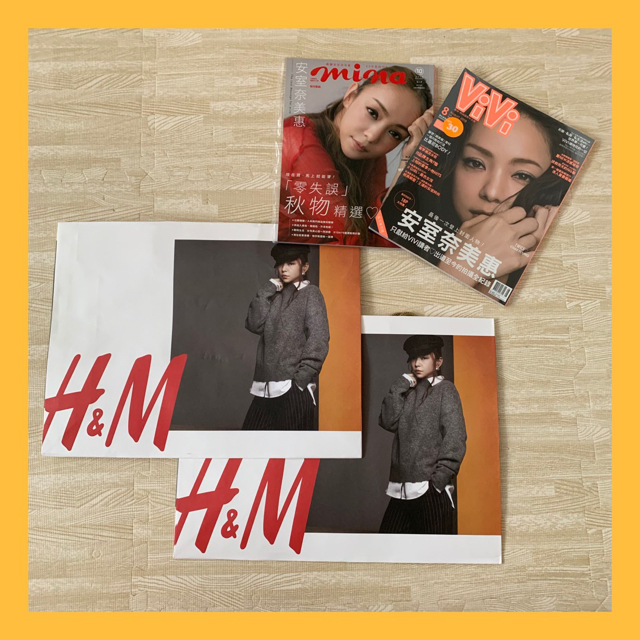 H&M(エイチアンドエム)の安室奈美恵 H&M ショッパー2枚&海外版 雑誌2冊 レディースのバッグ(ショップ袋)の商品写真