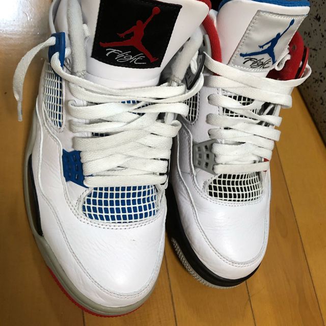 NIKE(ナイキ)のair jordan 4 retro se 26.5cm エアジョーダン　レトロ メンズの靴/シューズ(スニーカー)の商品写真