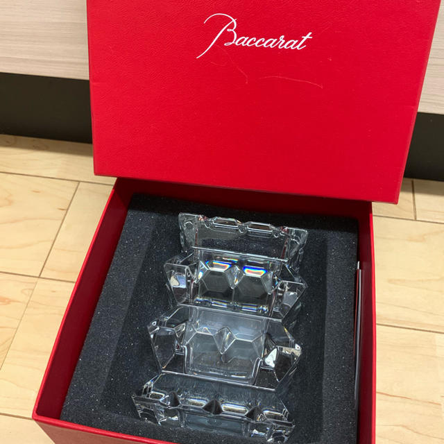 Baccarat(バカラ)の♦︎♢♦︎ ppp様専用 / Baccarat バカラ 花瓶 箱入り ♦︎♢♦︎ インテリア/住まい/日用品のインテリア小物(花瓶)の商品写真