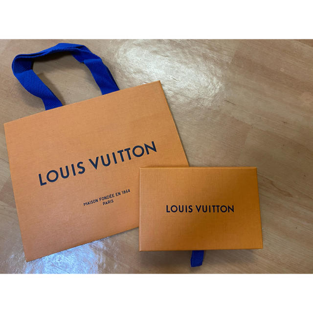 LOUIS VUITTON - LOUIS VUITTON ショッパー BOXの通販 by 愛花's shop ...