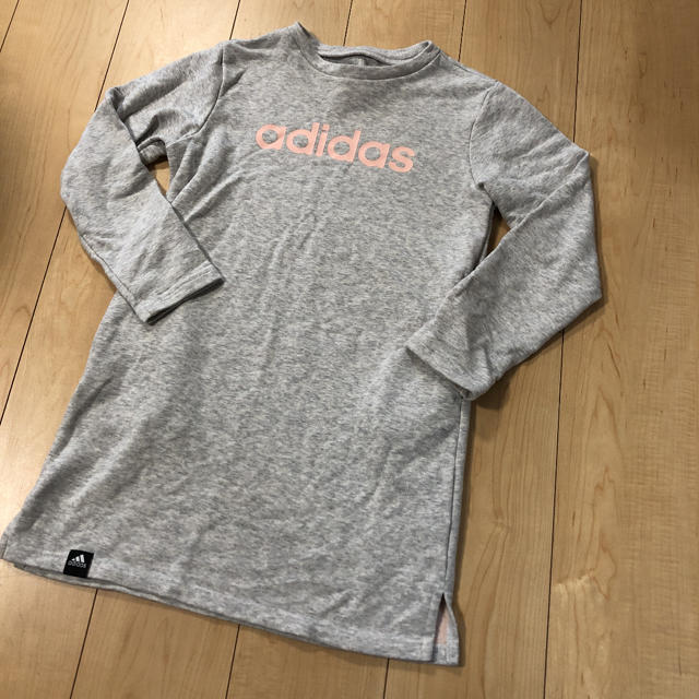 adidas(アディダス)のアディダス　女の子　150 ワンピース キッズ/ベビー/マタニティのキッズ服女の子用(90cm~)(ワンピース)の商品写真