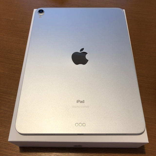 iPad - 《美品》iPad Pro 11 第一世代 2018年Wi-Fiモデル 64GB の通販 ...