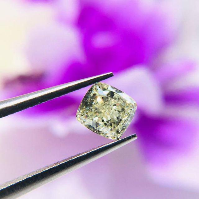 柔らかく魅せる…✨0.579ctダイヤモンド…✨クッションカット