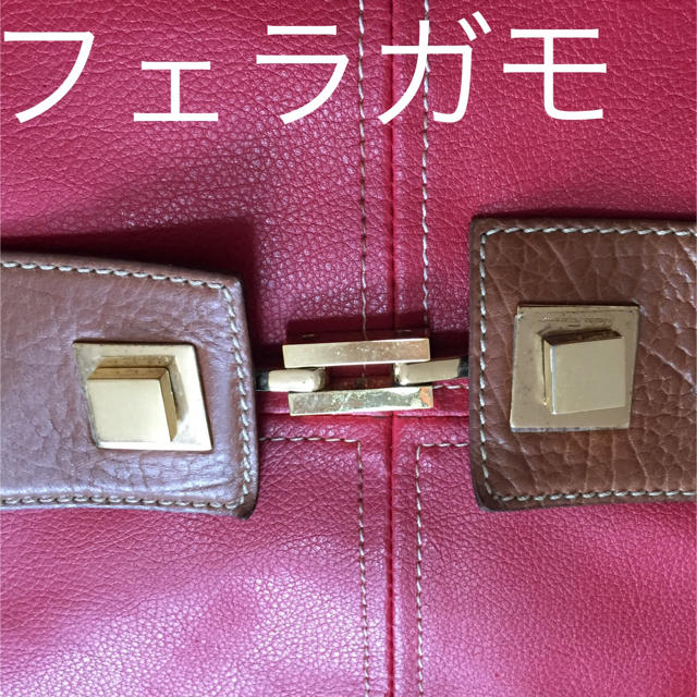 Salvatore Ferragamo(サルヴァトーレフェラガモ)のフェラガモ  幅広ベルト レディースのファッション小物(ベルト)の商品写真