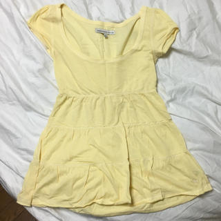 アバクロンビーアンドフィッチ(Abercrombie&Fitch)のアバクロ黄色ティシャツ(Tシャツ(半袖/袖なし))
