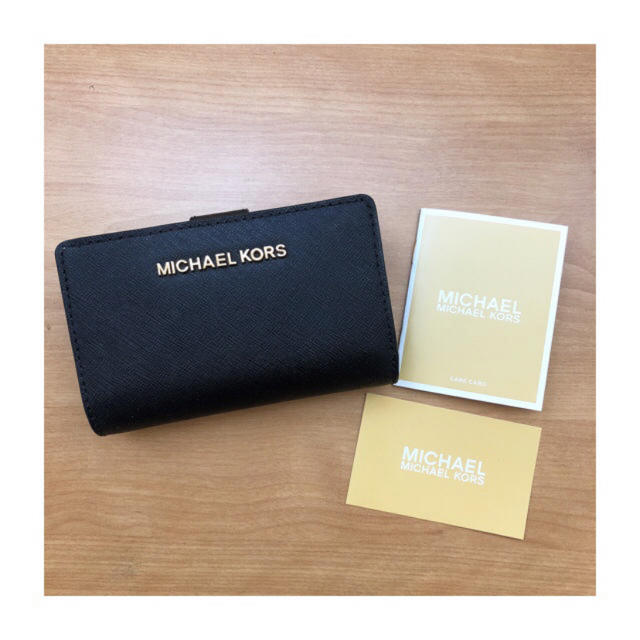 Michael kors 財布