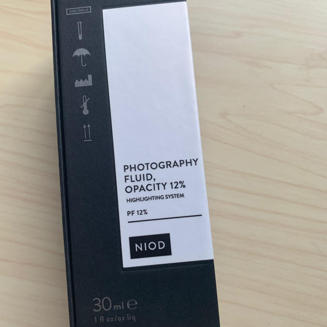 NIOD 美肌プライマー photography fluid opacity コスメ/美容のベースメイク/化粧品(ファンデーション)の商品写真