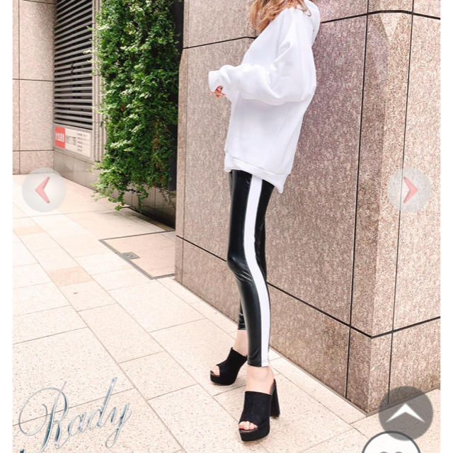 Rady(レディー)のレディー　ラインレザースキニーパンツS  レディースのパンツ(スキニーパンツ)の商品写真