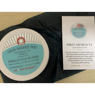 FIRST AID BEAUTY Facial Radiance Pads(ゴマージュ/ピーリング)