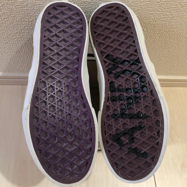 VANS(ヴァンズ)の新品！VANS 19㎝ バズ　スニーカー  スリッポン キッズ/ベビー/マタニティのキッズ靴/シューズ(15cm~)(スニーカー)の商品写真