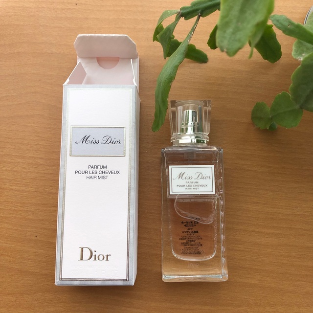 Dior(ディオール)のDior ミスディオール　ヘアミスト30ml 残量9.5割 コスメ/美容のヘアケア/スタイリング(ヘアウォーター/ヘアミスト)の商品写真