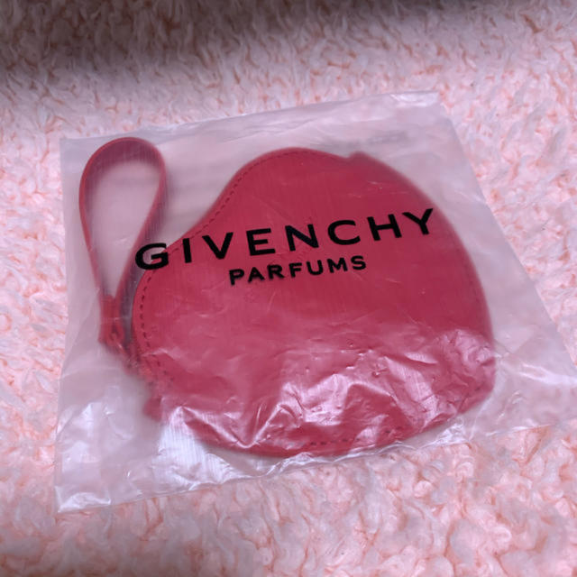 GIVENCHY(ジバンシィ)のGIVENCHY ♡ コインケース レッド レディースのファッション小物(コインケース)の商品写真