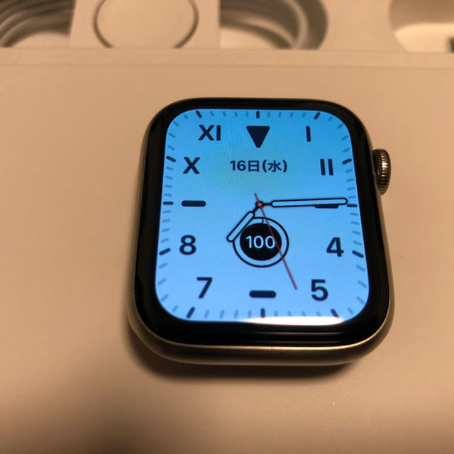 Apple Watch(アップルウォッチ)のApple Watch Series 5 Edition チタニウム 44mm メンズの時計(腕時計(デジタル))の商品写真