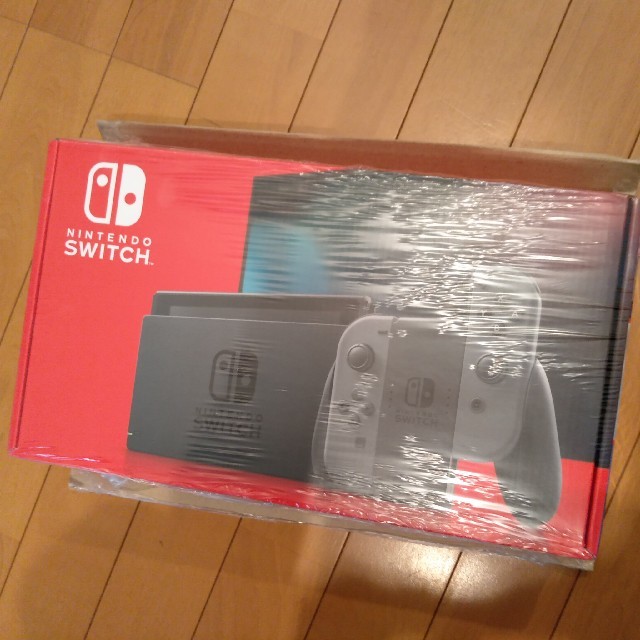 Nintendo Switch ニンテンドースイッチ　グレー家庭用ゲーム機本体